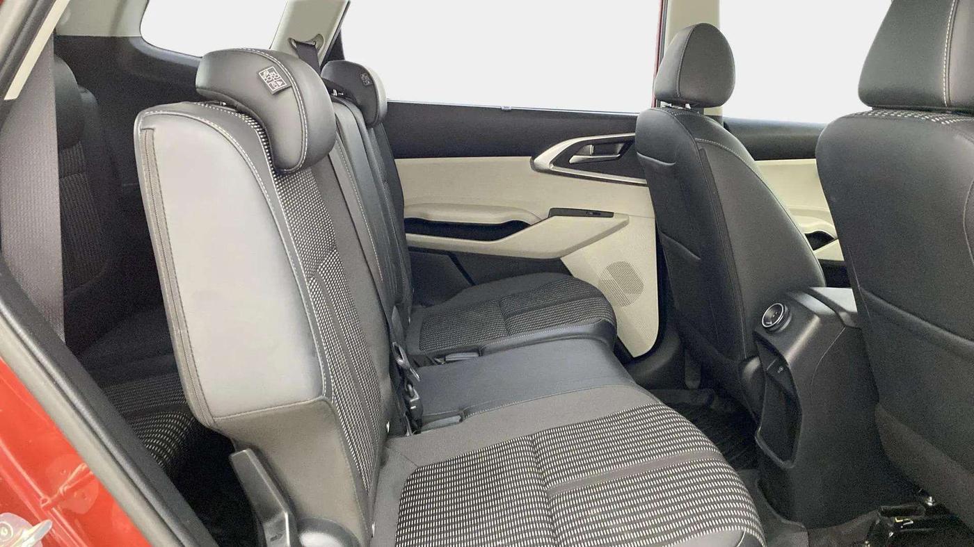2024 KIA CARENS Prestige (O) 1.5 Petrol 7 STR, Petrol, Manual, 4,578 km, Right Side Rear Door Cabin