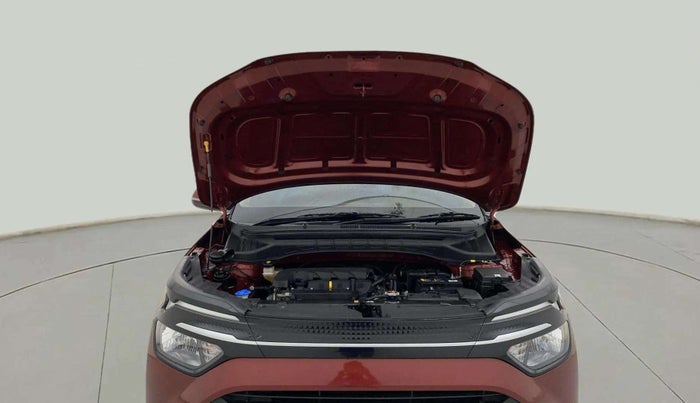 2024 KIA CARENS Prestige (O) 1.5 Petrol 7 STR, Petrol, Manual, 4,521 km, Open Bonet