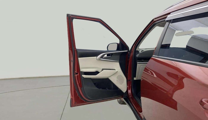 2024 KIA CARENS Prestige (O) 1.5 Petrol 7 STR, Petrol, Manual, 4,521 km, LHS Front Door