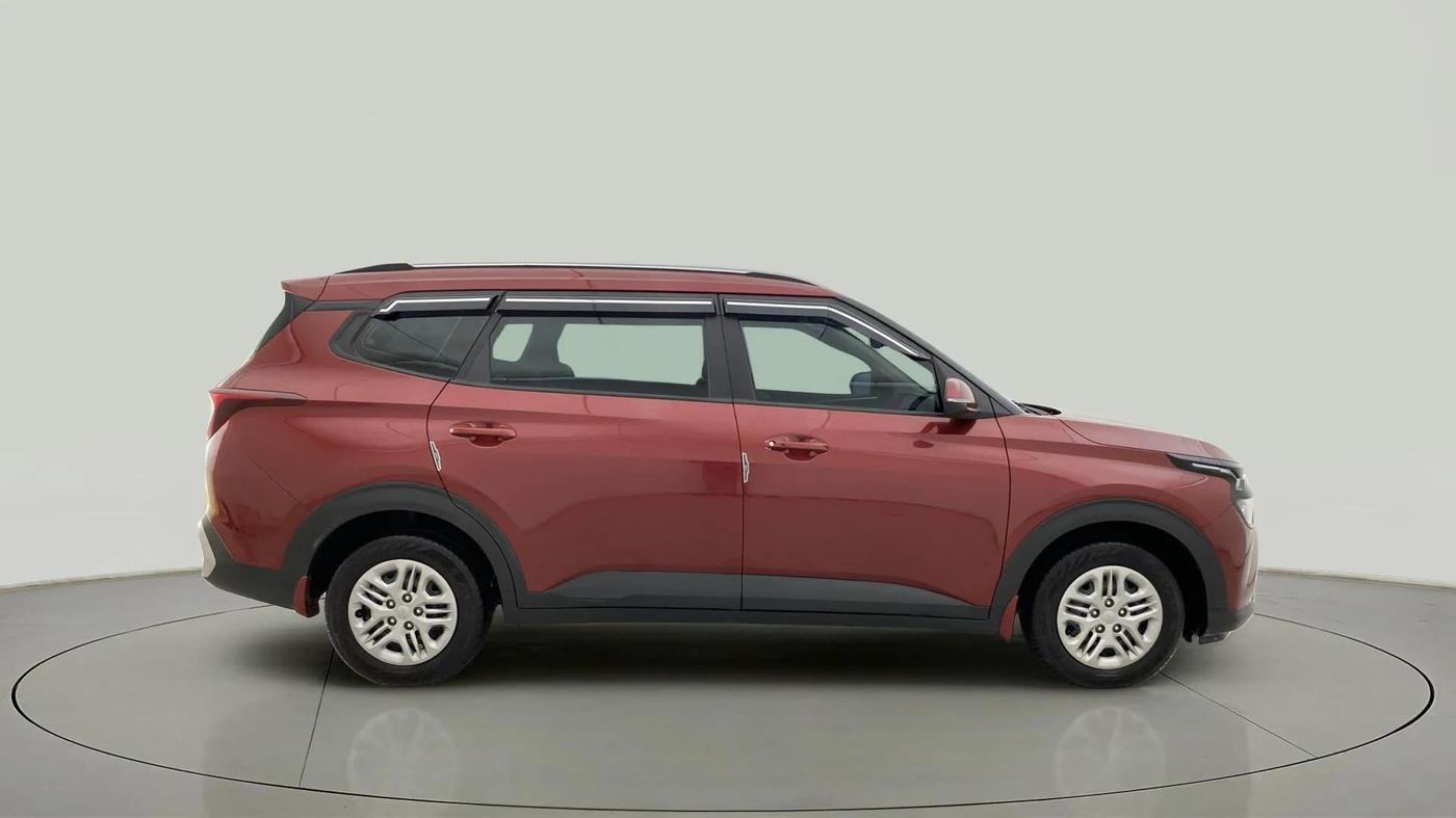 2024 KIA CARENS Prestige (O) 1.5 Petrol 7 STR, Petrol, Manual, 4,578 km, Right Side View