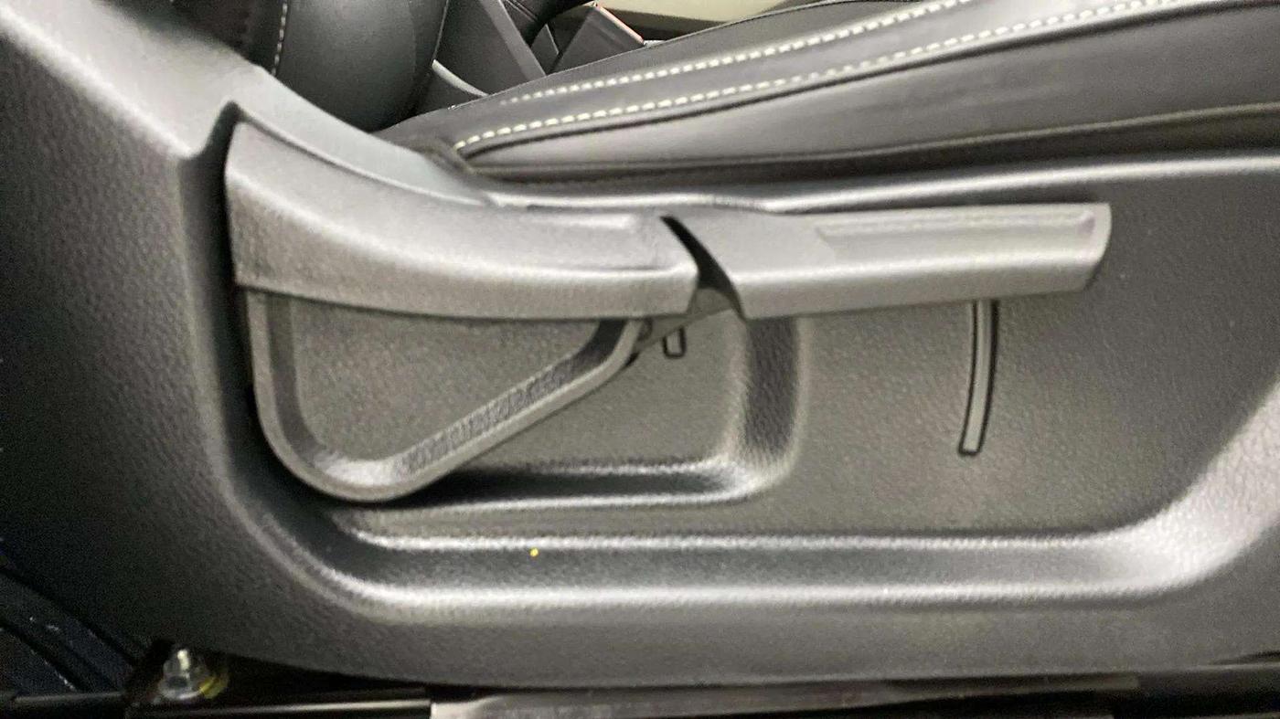 2024 KIA CARENS Prestige (O) 1.5 Petrol 7 STR, Petrol, Manual, 4,578 km, Driver Side Adjustment Panel