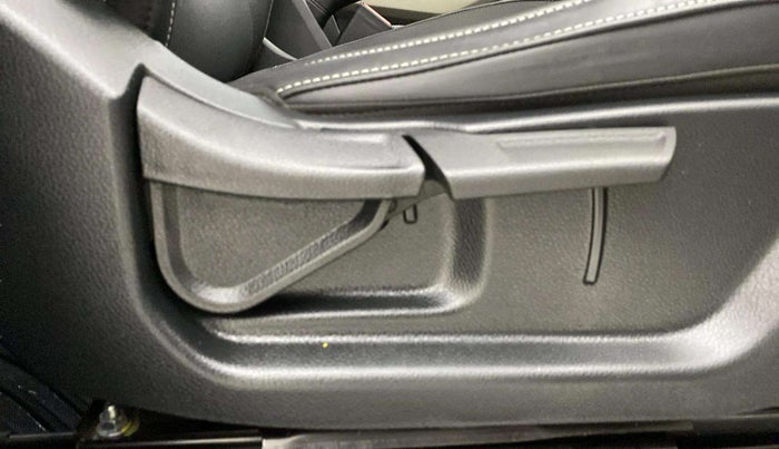 2024 KIA CARENS Prestige (O) 1.5 Petrol 7 STR, Petrol, Manual, 4,521 km, Driver Side Adjustment Panel
