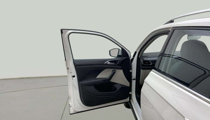 2021 Volkswagen TAIGUN TOPLINE 1.0 TSI MT, Petrol, Manual, 26,615 km, LHS Front Door
