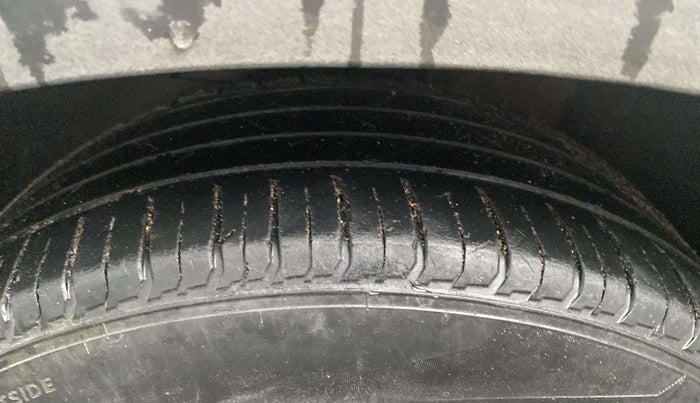 2022 Hyundai VENUE SX PLUS 1.0 TURBO DCT, Petrol, Automatic, 76,245 km, Left Front Tyre Tread