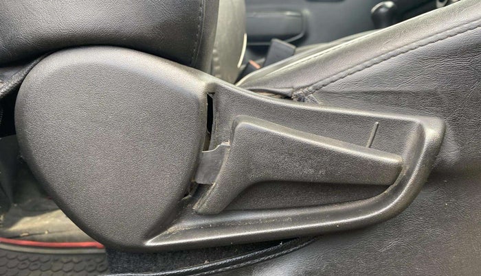 2021 Maruti S PRESSO VXI+, Petrol, Manual, 63,483 km, Driver Side Adjustment Panel