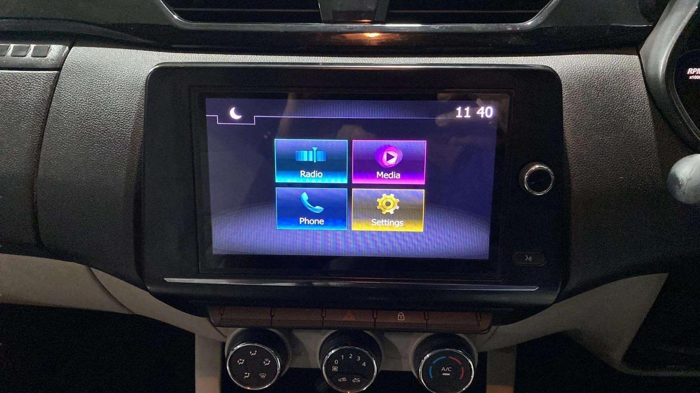 2022 Renault TRIBER RXT AMT, Petrol, Automatic, 24,314 km, Air Conditioner