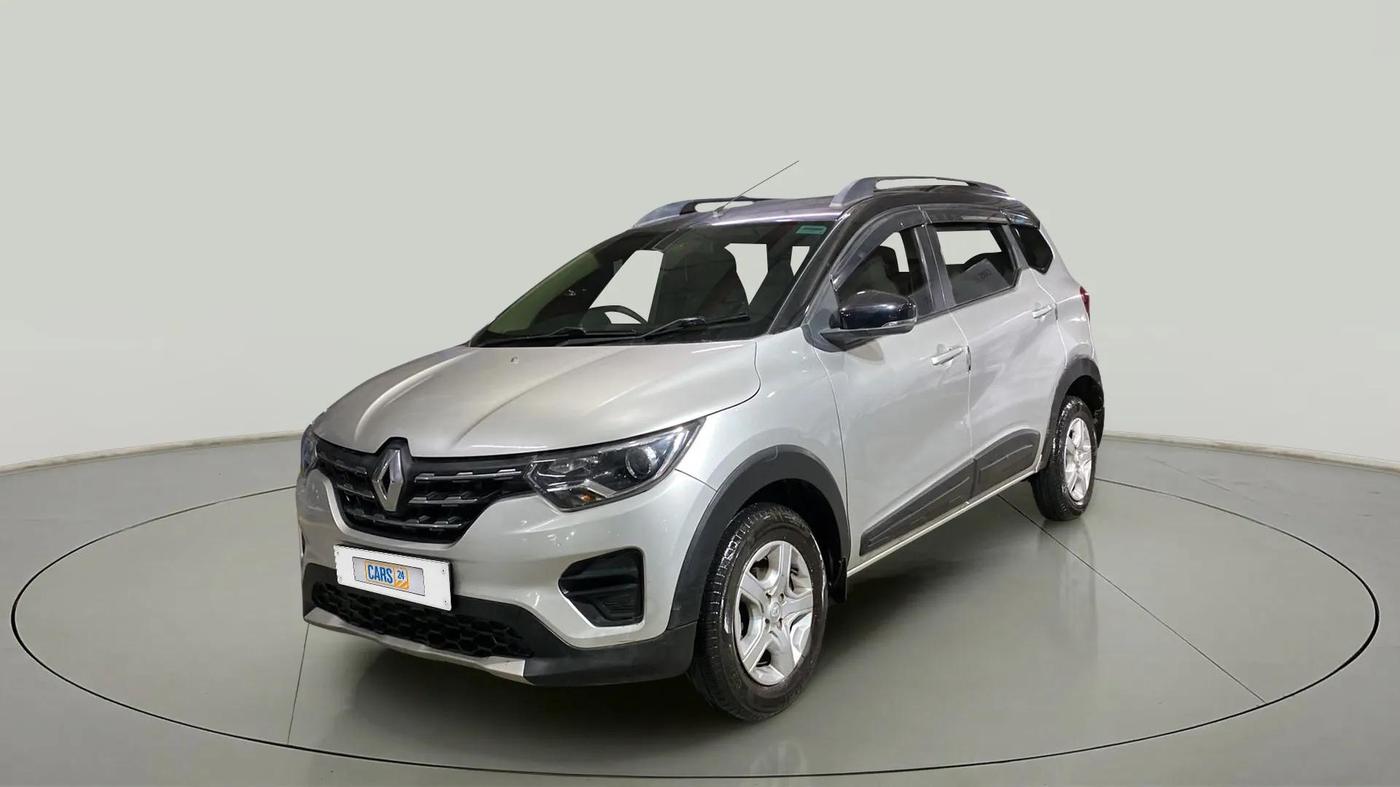 2022 Renault TRIBER RXT AMT, Petrol, Automatic, 24,314 km, Left Front Diagonal