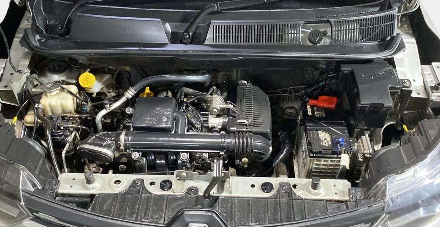 2022 Renault TRIBER RXT AMT, Petrol, Automatic, 24,314 km, Open Bonet
