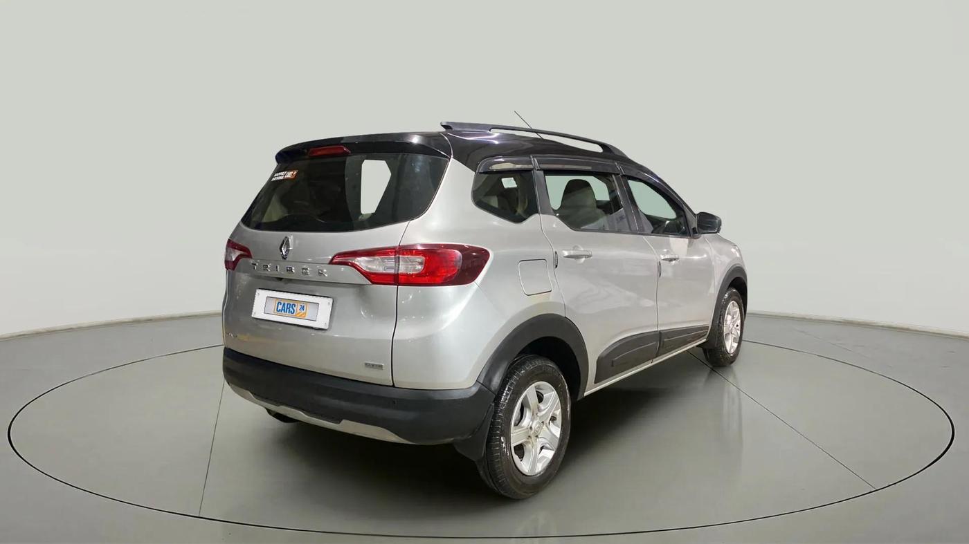 2022 Renault TRIBER RXT AMT, Petrol, Automatic, 24,314 km, Right Back Diagonal