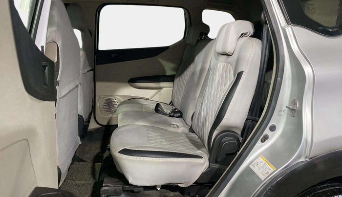 2022 Renault TRIBER RXT AMT, Petrol, Automatic, 24,314 km, Right Side Rear Door Cabin