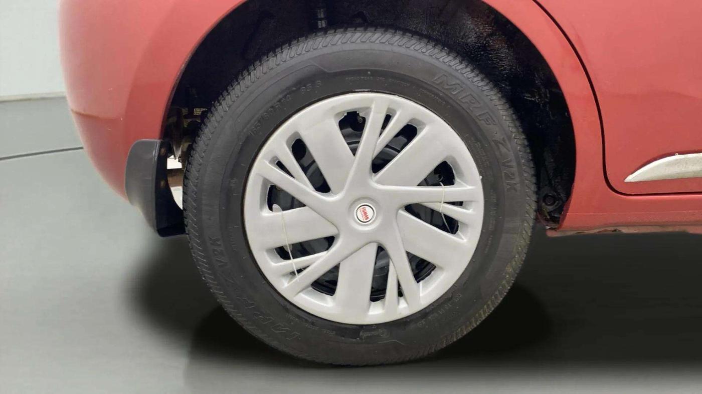 2016 Nissan Micra XL CVT, Petrol, Automatic, 71,635 km, Right Rear Wheel