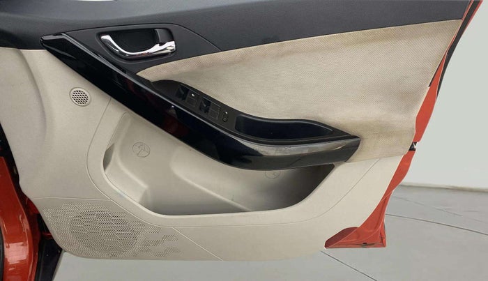 2022 Tata NEXON XZ PLUS PETROL DUAL TONE, Petrol, Manual, 40,232 km, Driver Side Door Panels Control