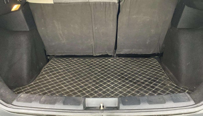 2022 Tata NEXON XZ PLUS PETROL DUAL TONE, Petrol, Manual, 40,232 km, Boot Inside