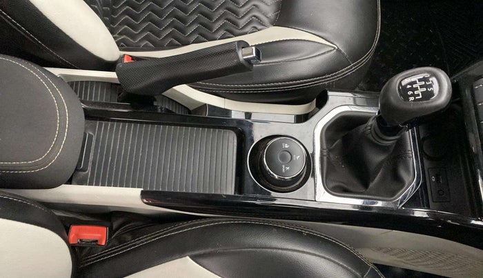 2022 Tata NEXON XZ PLUS PETROL DUAL TONE, Petrol, Manual, 40,232 km, Gear Lever