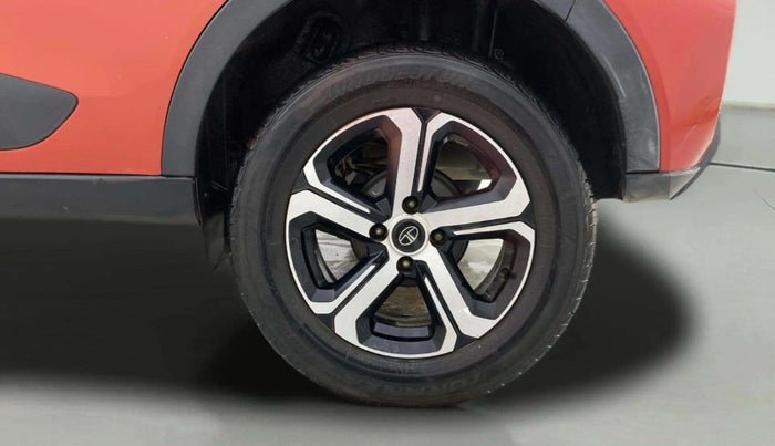2022 Tata NEXON XZ PLUS PETROL DUAL TONE, Petrol, Manual, 40,232 km, Left Rear Wheel