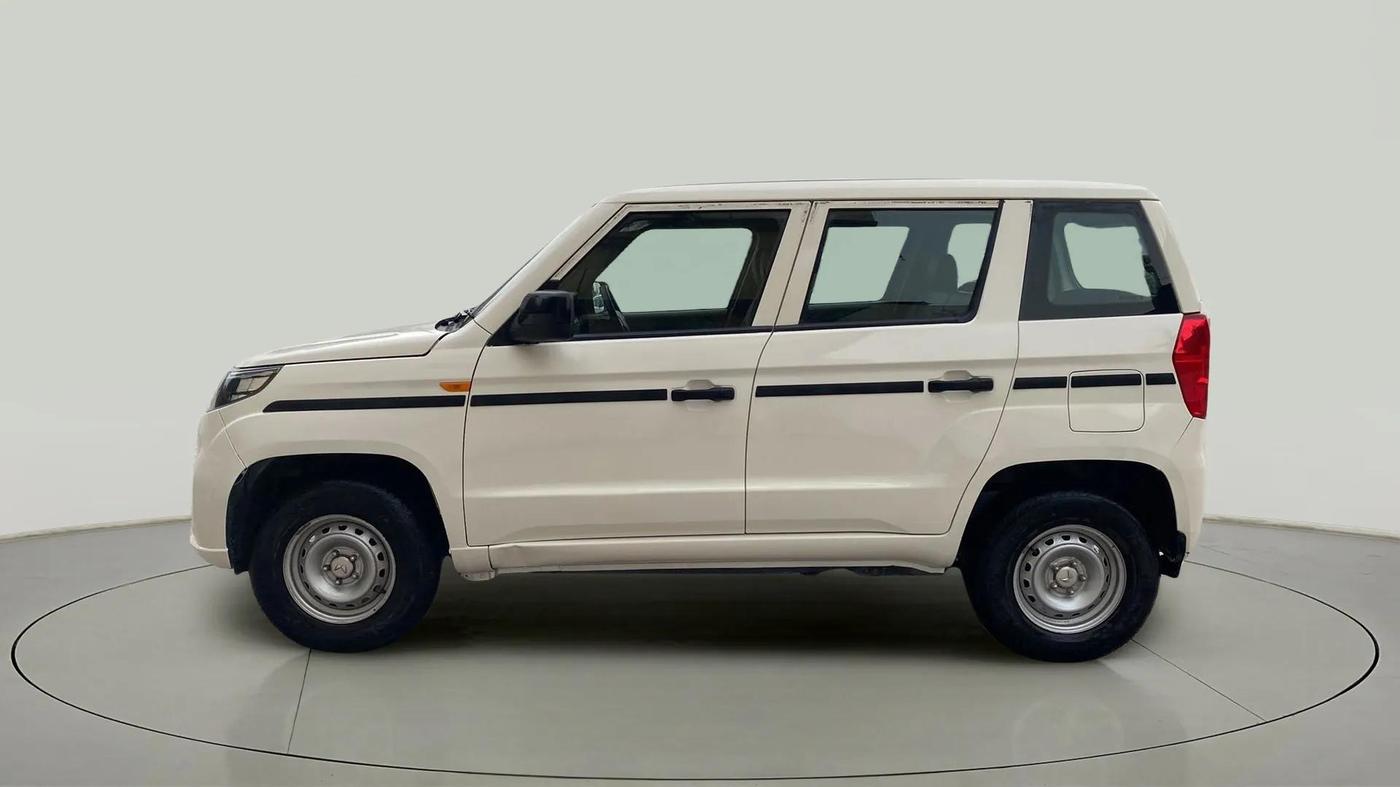 2022 Mahindra BOLERO NEO N 4, Diesel, Manual, 19,652 km, Left Side