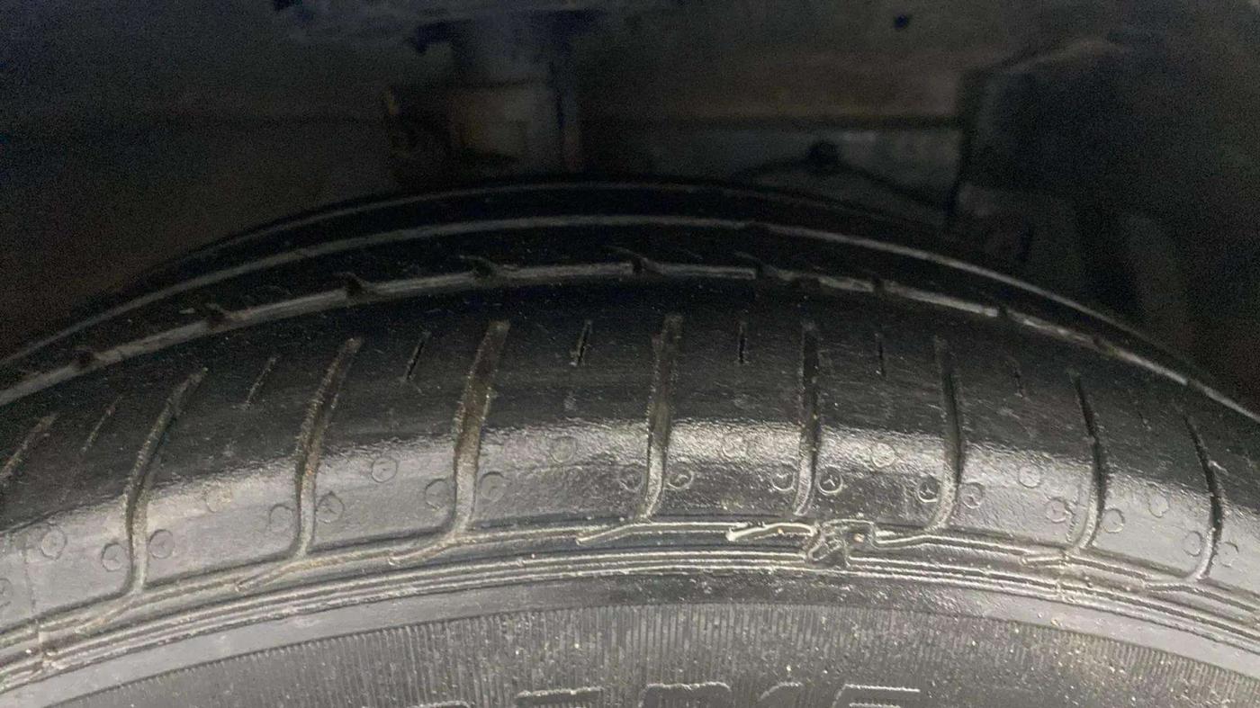 2020 Maruti Ciaz DELTA 1.5 SHVS MT PETROL, Petrol, Manual, 34,163 km, Right Front Tyre Tread