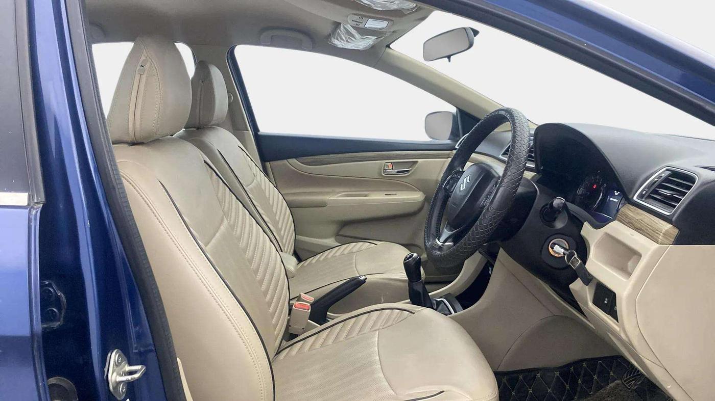 2020 Maruti Ciaz DELTA 1.5 SHVS MT PETROL, Petrol, Manual, 34,163 km, Right Side Front Door Cabin
