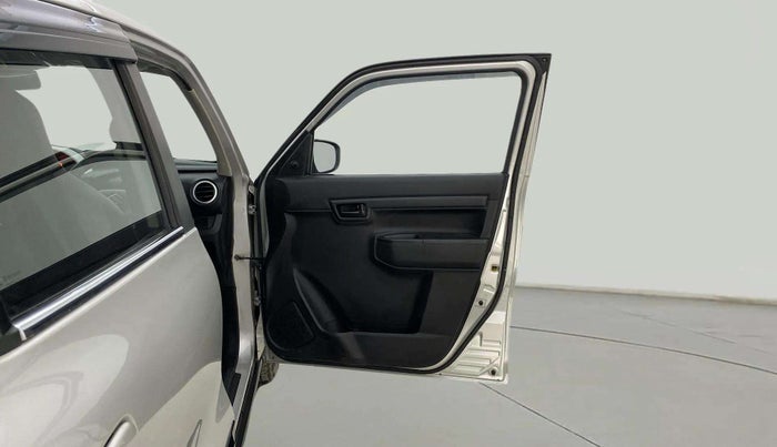 2022 Maruti S PRESSO VXI+, Petrol, Manual, 3,068 km, RHS Front Door