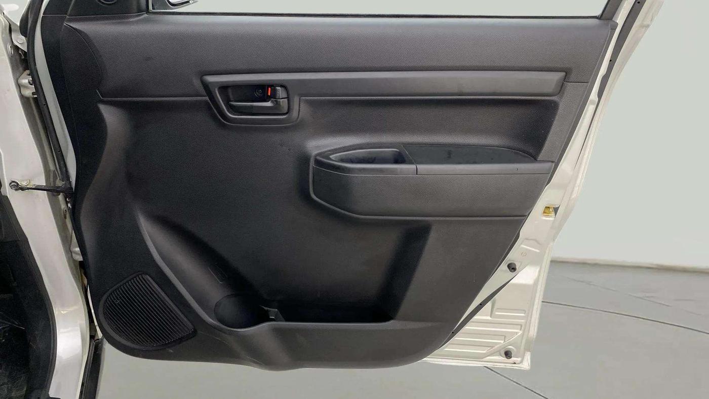 2022 Maruti S PRESSO VXI+, Petrol, Manual, 3,068 km, Driver Side Door Panels Control