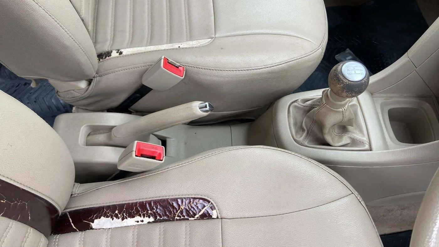 2015 Maruti Ertiga VDI, Diesel, Manual, 56,465 km, Gear Lever