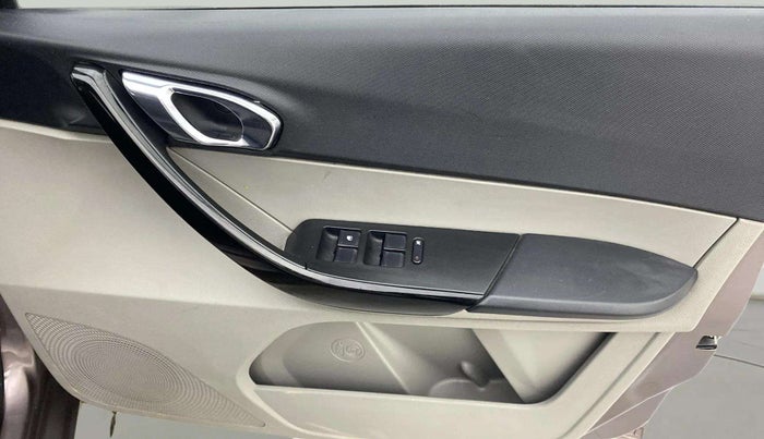 2018 Tata Tiago XZA PETROL, Petrol, Automatic, 55,517 km, Driver Side Door Panels Control