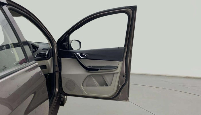 2018 Tata Tiago XZA PETROL, Petrol, Automatic, 55,517 km, RHS Front Door