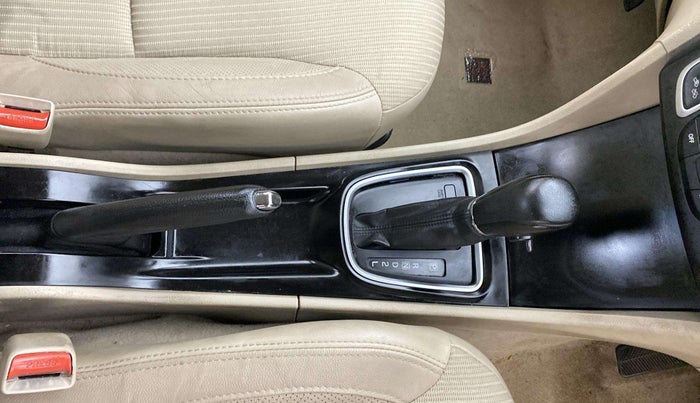 2017 Maruti Ciaz ZETA 1.4  AT PETROL, Petrol, Automatic, 65,634 km, Gear Lever