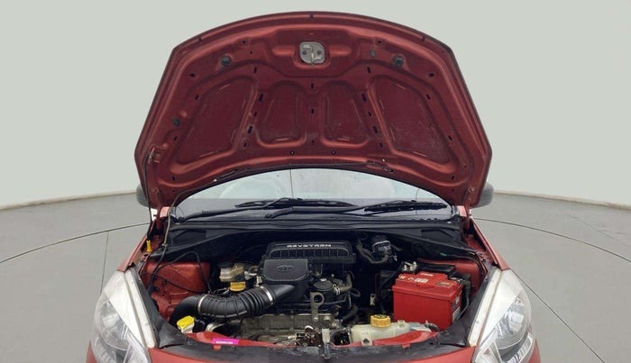2017 Tata Tiago XE PETROL, Petrol, Manual, 13,250 km, Open Bonet