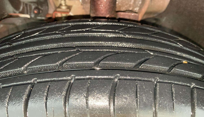 2017 Tata Tiago XE PETROL, Petrol, Manual, 13,250 km, Left Front Tyre Tread