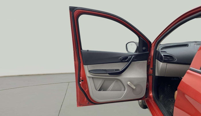 2017 Tata Tiago XE PETROL, Petrol, Manual, 13,250 km, LHS Front Door