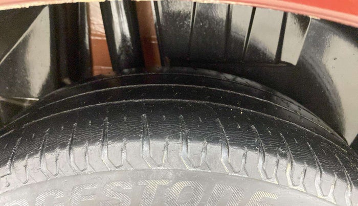 2017 Maruti Dzire ZDI PLUS, Diesel, Manual, 79,528 km, Right Rear Tyre Tread