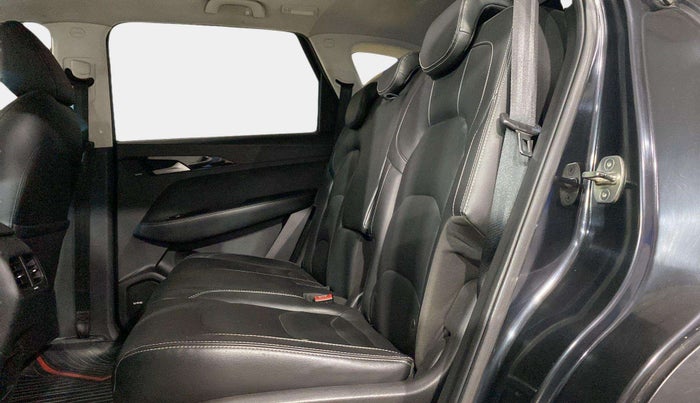 2020 MG HECTOR SHARP HYBRID 1.5 PETROL, Petrol, Manual, 84,712 km, Right Side Rear Door Cabin