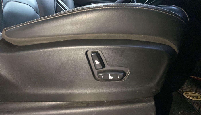 2020 MG HECTOR SHARP HYBRID 1.5 PETROL, Petrol, Manual, 84,712 km, Driver Side Adjustment Panel