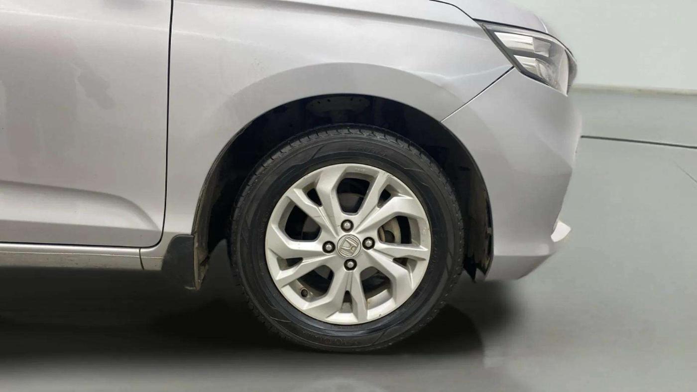 2021 Honda Amaze 1.2L I-VTEC VX CVT, Petrol, Automatic, 66,957 km, Right Front Wheel