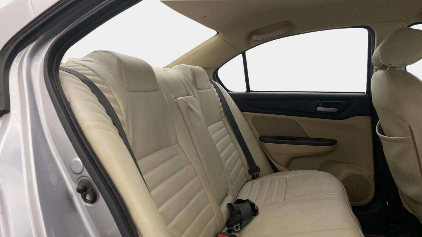 2021 Honda Amaze 1.2L I-VTEC VX CVT, Petrol, Automatic, 66,957 km, Right Side Rear Door Cabin