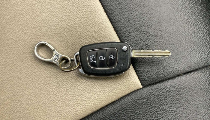 2018 Hyundai Elite i20 ASTA 1.2, Petrol, Manual, 34,381 km, Key Close Up