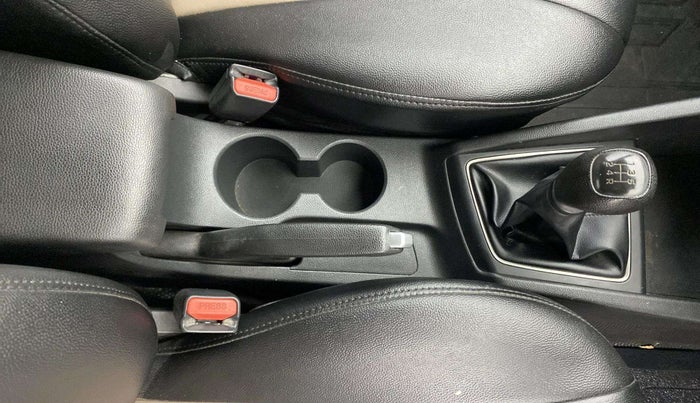 2018 Hyundai Elite i20 ASTA 1.2, Petrol, Manual, 34,381 km, Gear Lever
