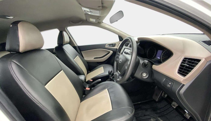2018 Hyundai Elite i20 ASTA 1.2, Petrol, Manual, 34,381 km, Right Side Front Door Cabin