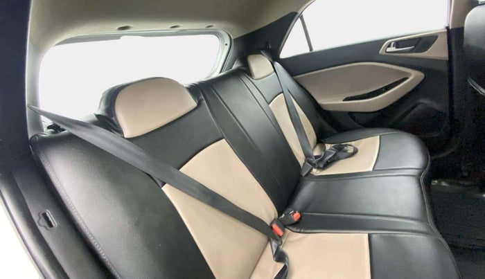2018 Hyundai Elite i20 ASTA 1.2, Petrol, Manual, 34,381 km, Right Side Rear Door Cabin