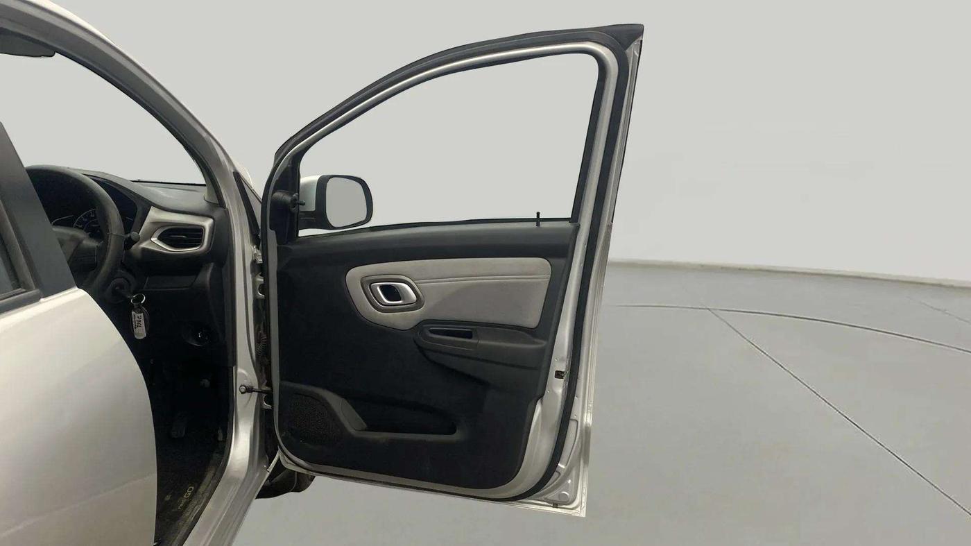 2020 Datsun Redi Go T(O) 1.0, Petrol, Manual, 3,060 km, RHS Front Door