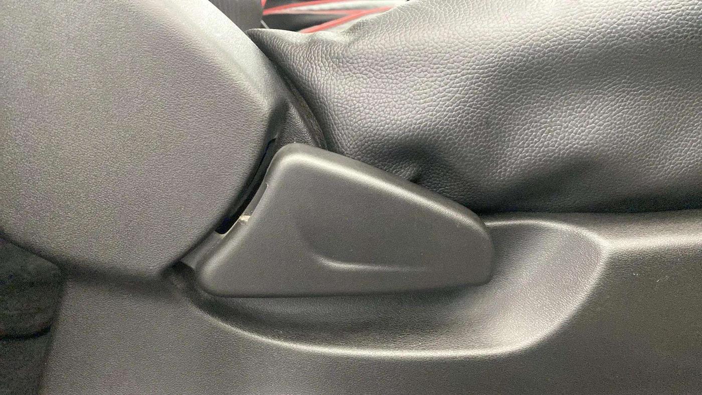 2020 Datsun Redi Go T(O) 1.0, Petrol, Manual, 3,060 km, Driver Side Adjustment Panel