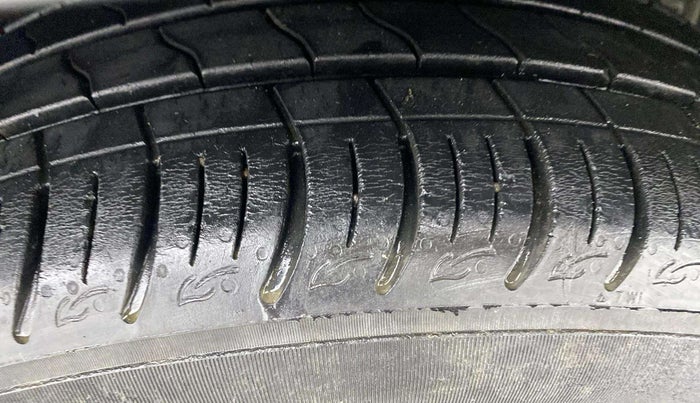 2020 Tata ALTROZ XZ PETROL, Petrol, Manual, 22,173 km, Right Front Tyre Tread