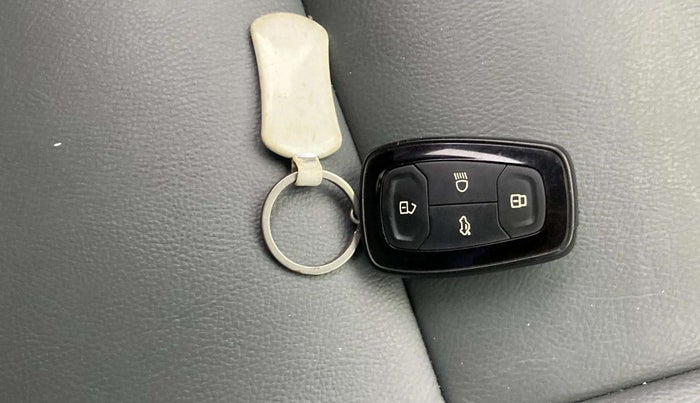 2020 Tata ALTROZ XZ PETROL, Petrol, Manual, 22,173 km, Key Close Up