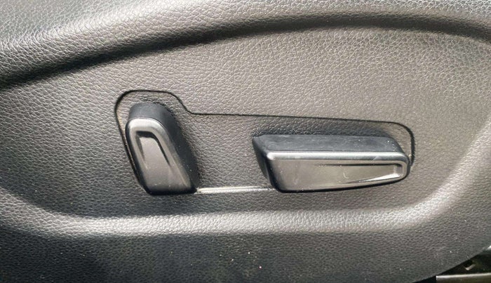 2020 KIA SELTOS GTX PLUS AT 1.5 DIESEL, Diesel, Automatic, 49,489 km, Driver Side Adjustment Panel