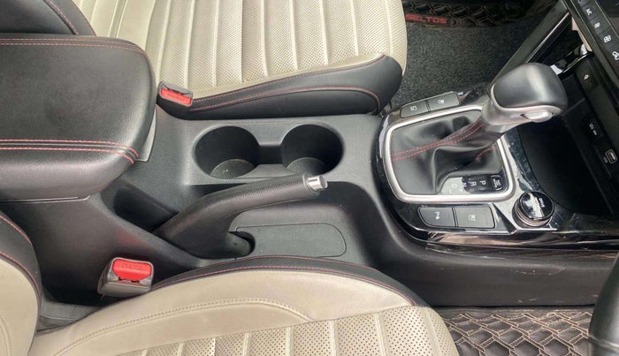 2020 KIA SELTOS GTX PLUS AT 1.5 DIESEL, Diesel, Automatic, 49,489 km, Gear Lever