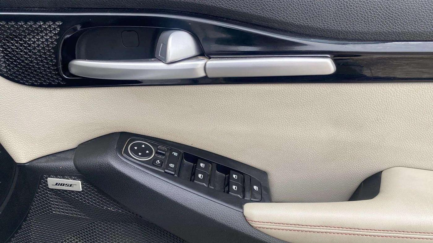 2020 KIA SELTOS GTX PLUS AT 1.5 DIESEL, Diesel, Automatic, 49,540 km, Driver Side Door Panels Control
