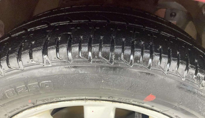 2014 Tata Zest XT PETROL, Petrol, Manual, 78,153 km, Right Front Tyre Tread