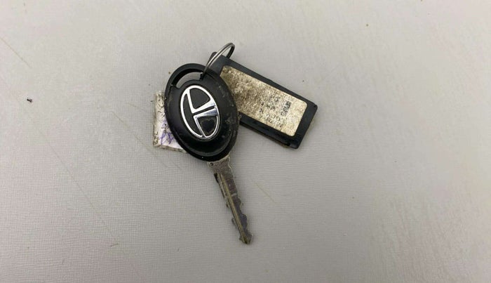 2014 Tata Zest XT PETROL, Petrol, Manual, 78,153 km, Key Close Up