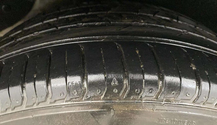 2016 Hyundai Creta S 1.6 PETROL, Petrol, Manual, 49,335 km, Right Rear Tyre Tread